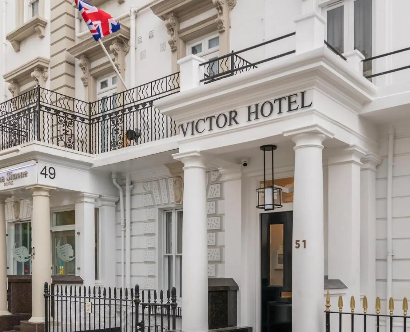 9 Smart 4-Star Hotels in Victoria Worth Booking