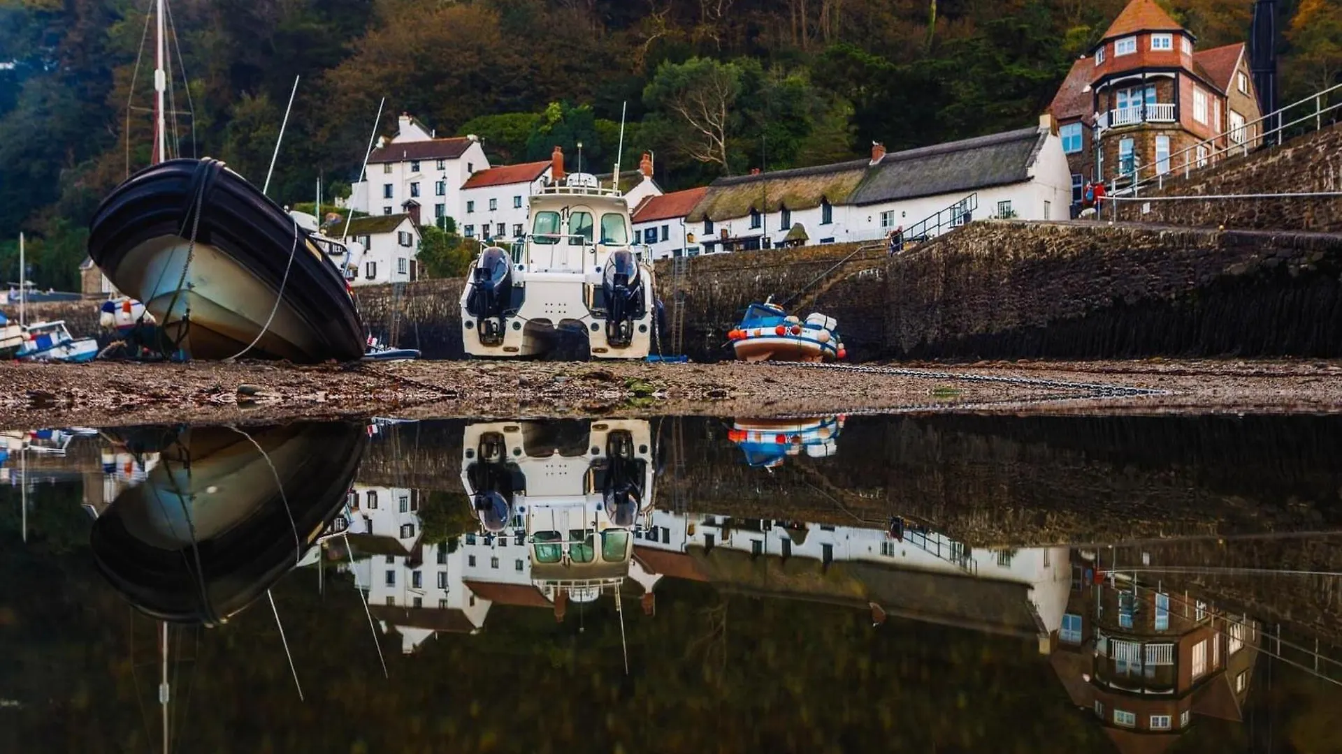 Staying Near Watersmeet House: 5 Budget Hotels Compared