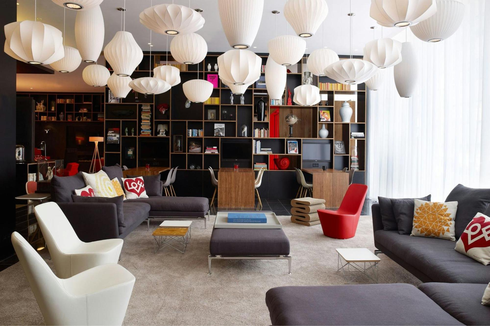 Where to Stay in Southwark: 6 Best 4-Star Hotels